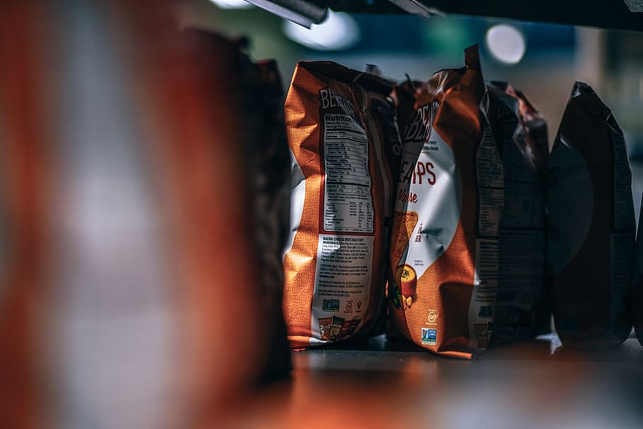 Selective Focus Photography Of Chips, aisle, bags, buy, food, HD wallpaper