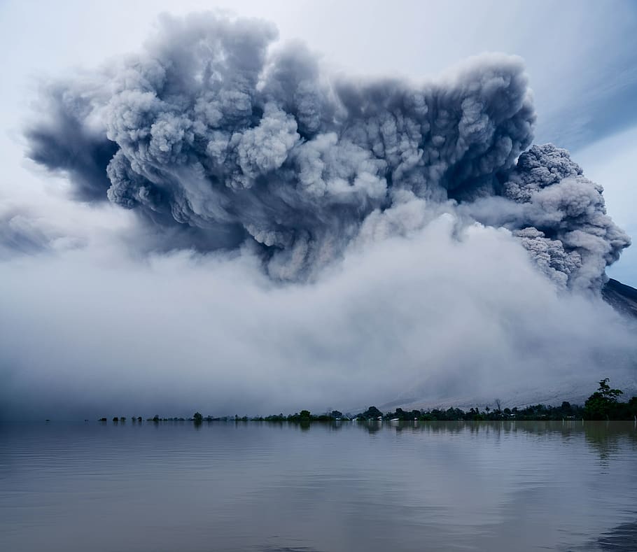 reflection, dramatic, sky, clouds, eruption, landscape, nature HD wallpaper