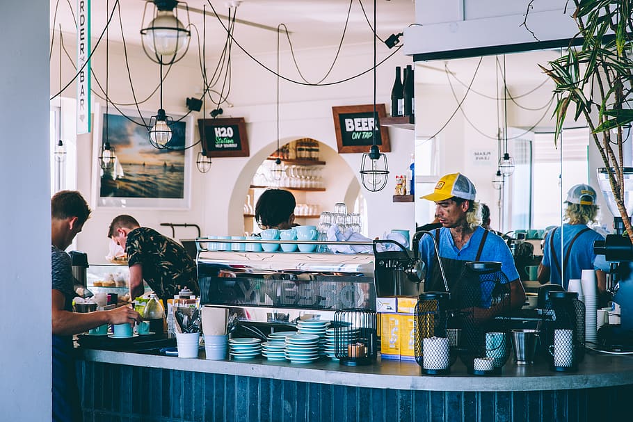man working on coffee, real people, men, group of people, occupation HD wallpaper