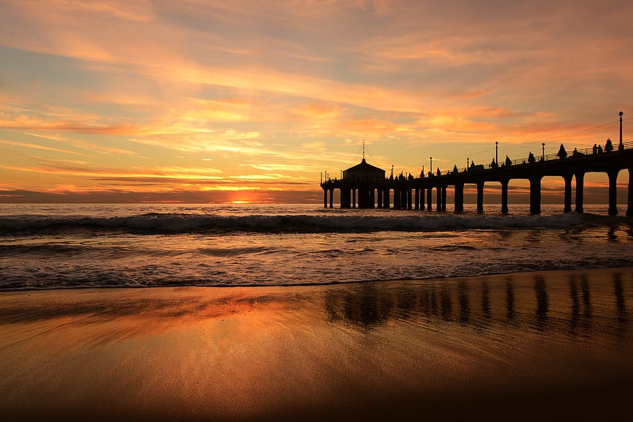 Brown Wooden High Rise Dock Near the Ocean, beach, dawn, jetty HD wallpaper