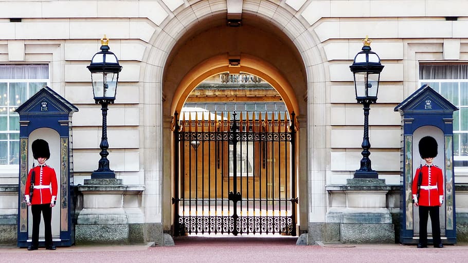 gate, buckingham, palace, guard, duty, human, activity, construction HD wallpaper