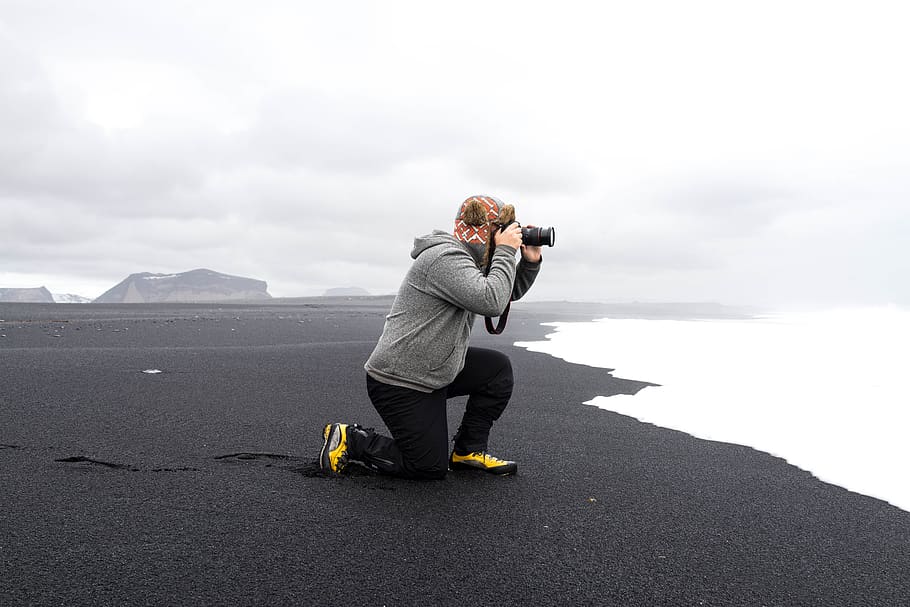 photographer, camera, man, water, hoodie, beach, cloud, person HD wallpaper