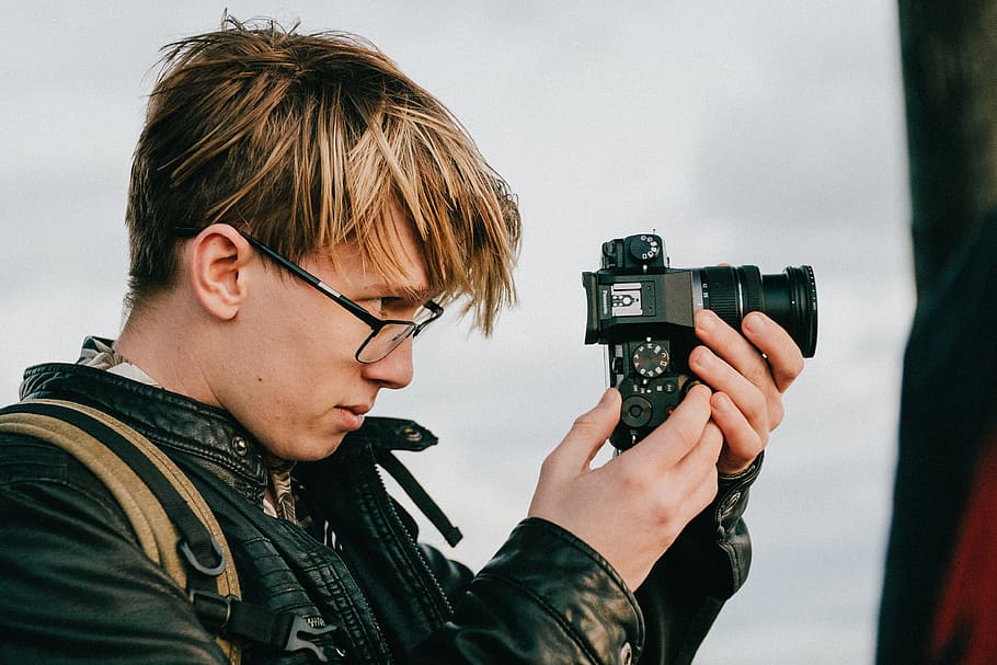 man holding camera, human, person, accessory, accessories, glasses HD wallpaper