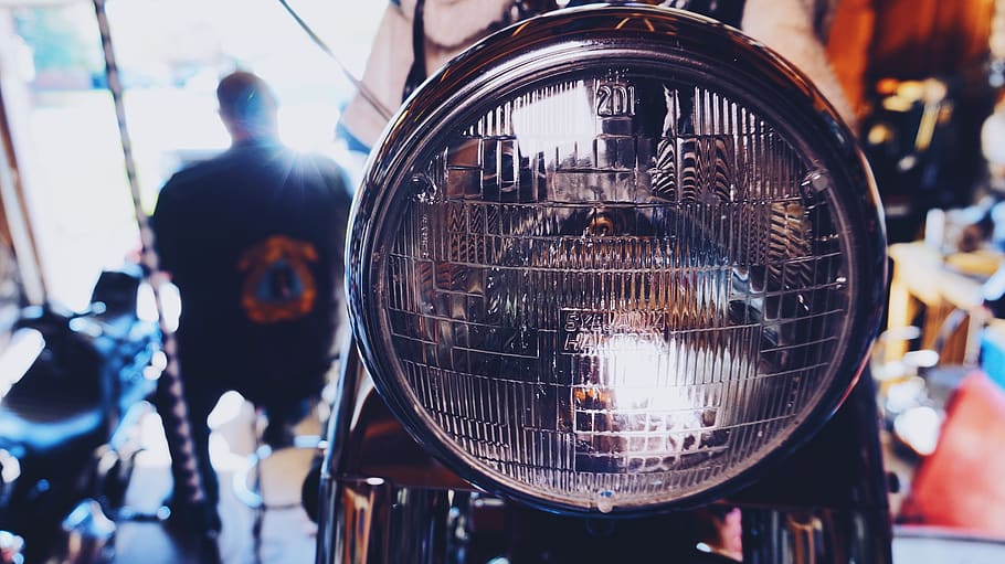 motorcycle, light, biker, hogs, harley, harley davidson, head light HD wallpaper