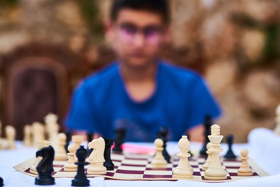 Chess Pieces, board game, challenge, checkmate, chessboard, fun HD wallpaper