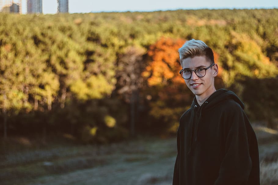 man wearing black pullover, glasses, eyeglasses, one person, portrait HD wallpaper