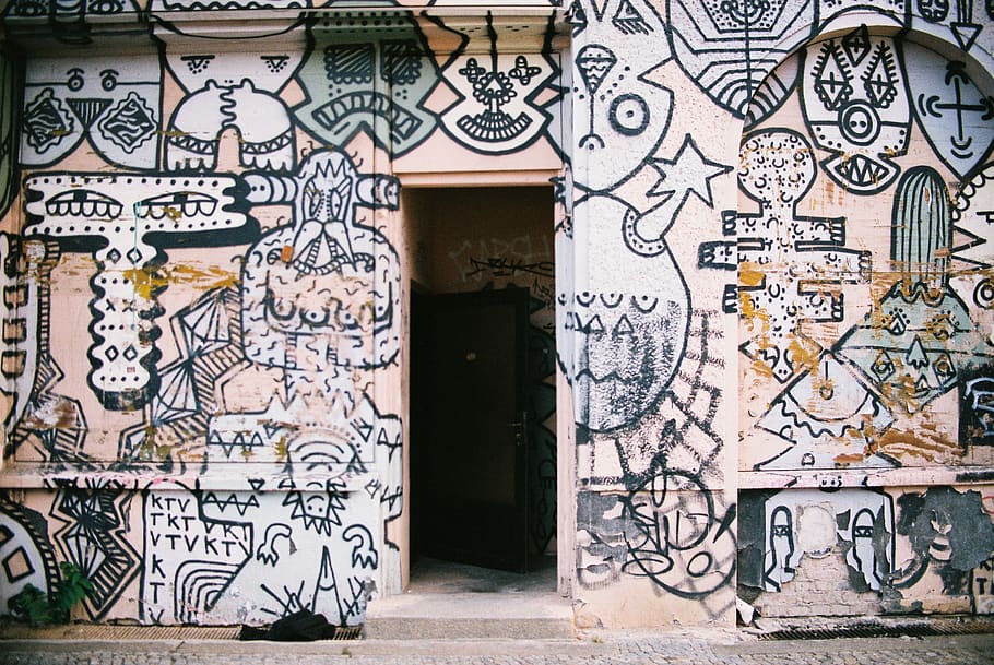 white concrete building, graffiti, wall, art, mural, painting HD wallpaper