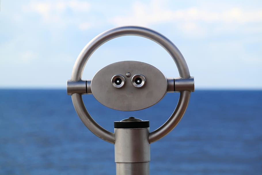 Grey Telescope by the Sea, binoculars, macro, ocean, sky, water HD wallpaper