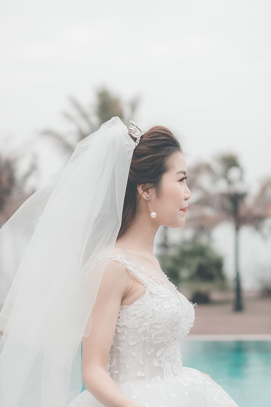 Bride wearing a white Wedding Gown, celebration, elegant, side view HD wallpaper