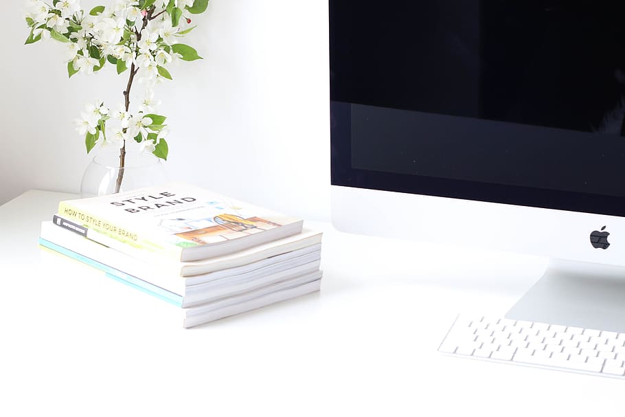computer, keyboard, apple, electronics, modern, technology HD wallpaper