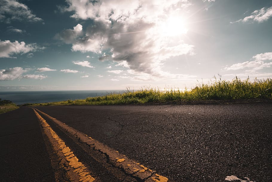asphalt road under white sky, cloud - sky, transportation, direction HD wallpaper