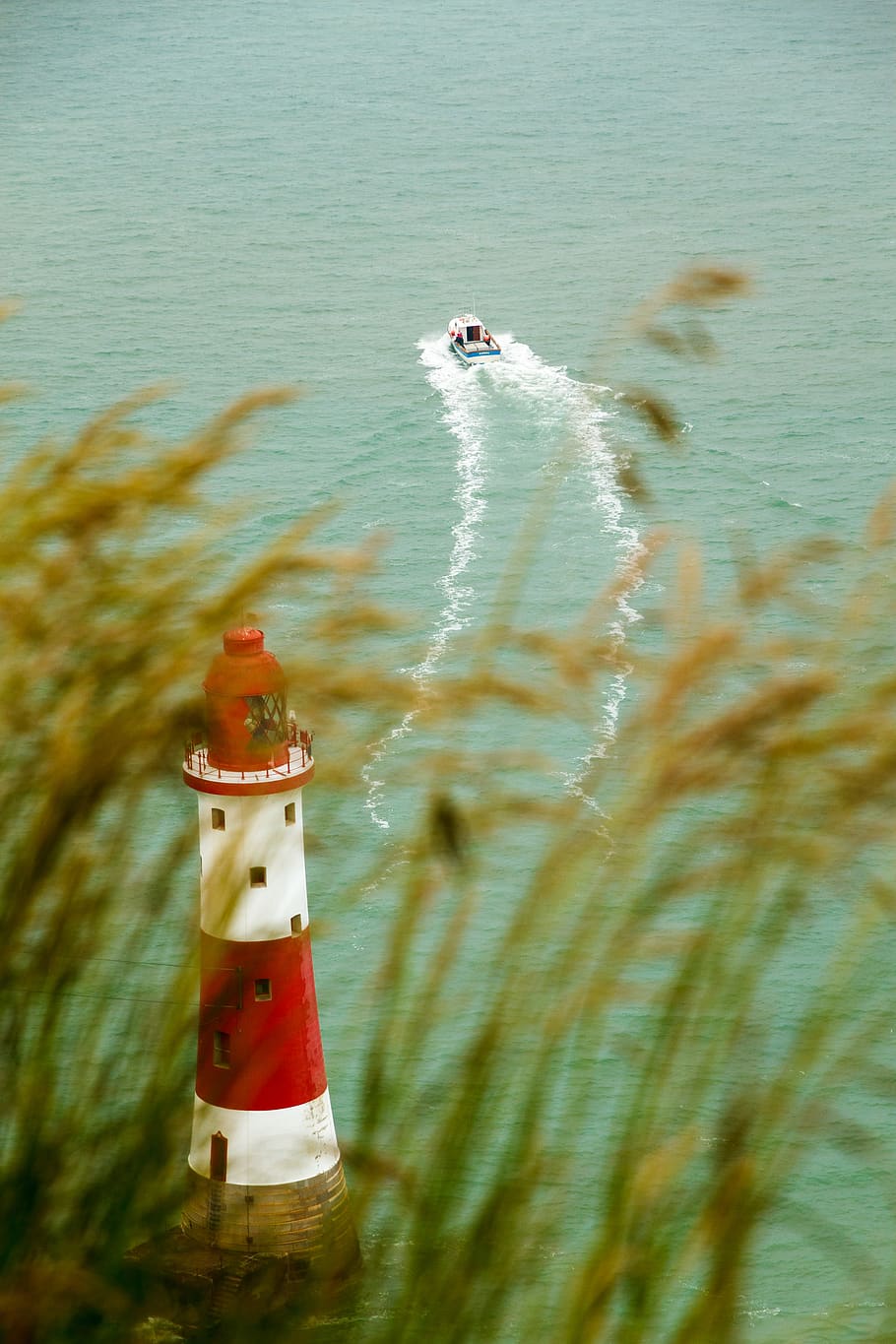 lighthouse, great, britain, red, white, blue, grass, vertical HD wallpaper
