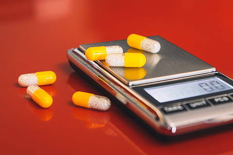 oval medication tablet on pocket scale, pill, cell phone, mobile phone HD wallpaper