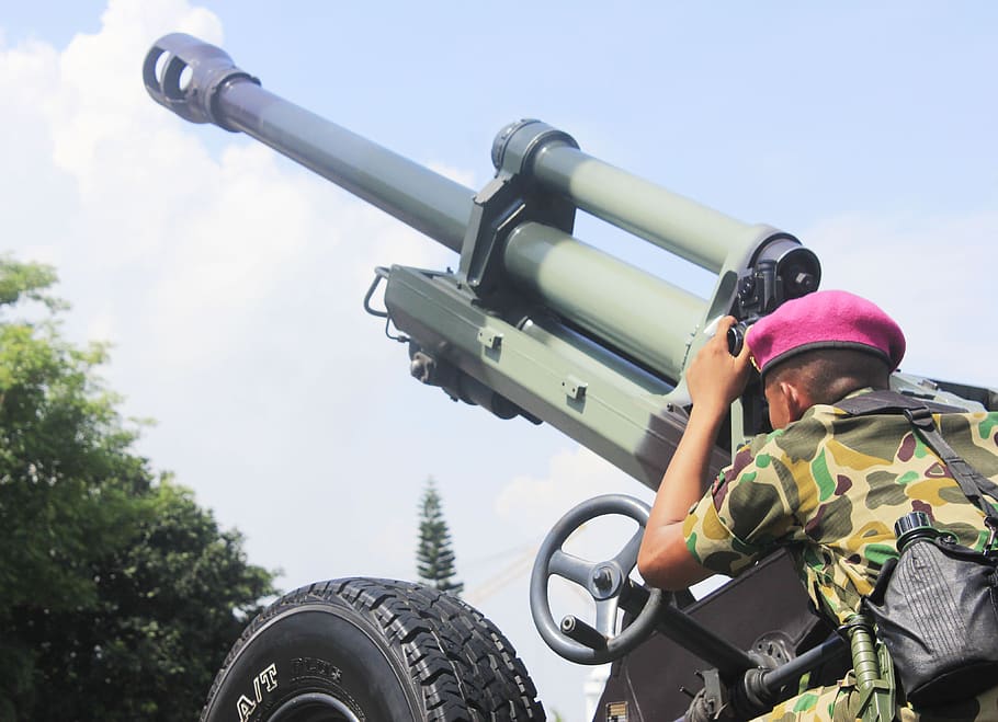 soldier, java, surabaya, indonesia, gun, outdoor, day, sky HD wallpaper