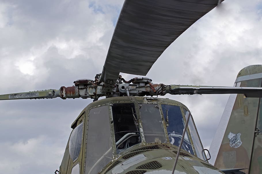 helicopter, oldtimer, helicopter cockpit, scrap, destroyed HD wallpaper