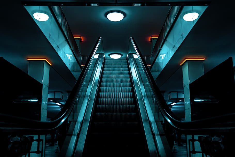 empty escalator, architecture, staircase, illuminated, transportation HD wallpaper
