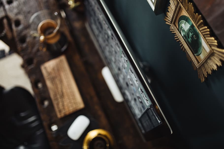Vintage Workbench Desk, office, workspace, old, retro, wooden HD wallpaper