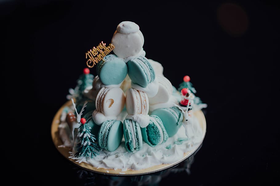 white and teal macaroons, sweet food, representation, food and drink HD wallpaper