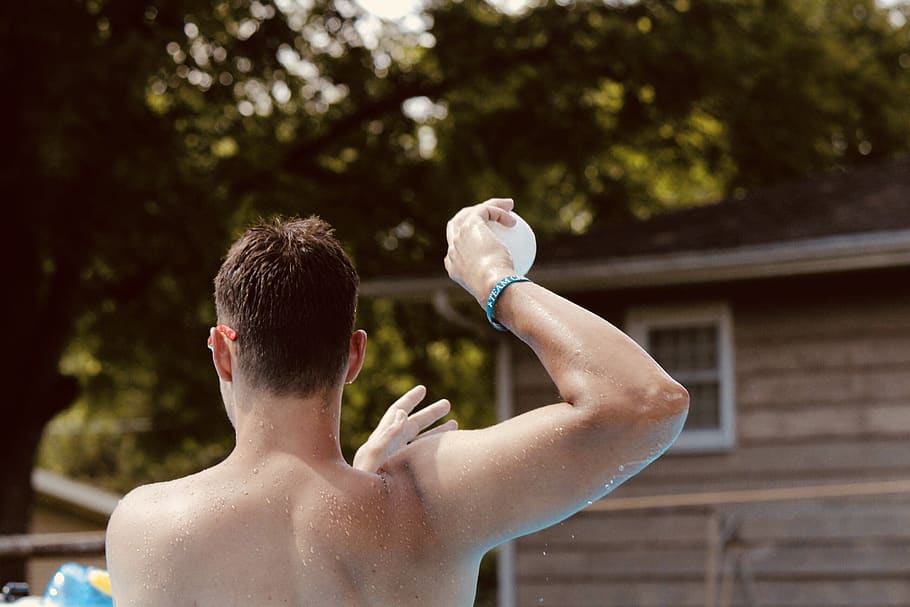 pool, summer, portrait, fun, man, male, head, hair, arm, game HD wallpaper