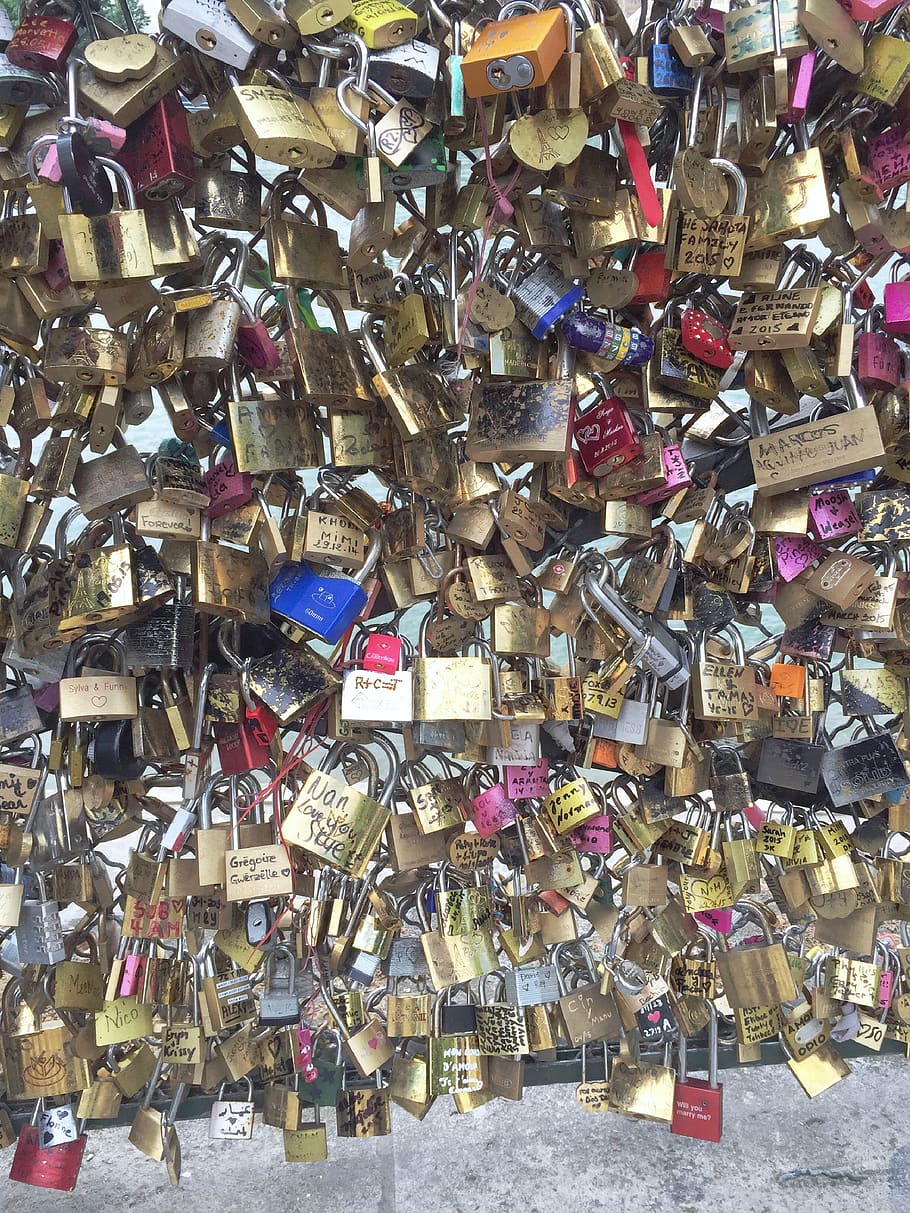 france, paris, abundance, padlock, large group of objects, love lock HD wallpaper