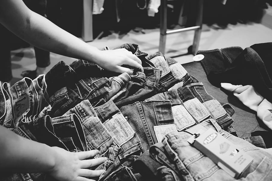 Buy Khaki Trousers & Pants for Men by Lee Online | Ajio.com
