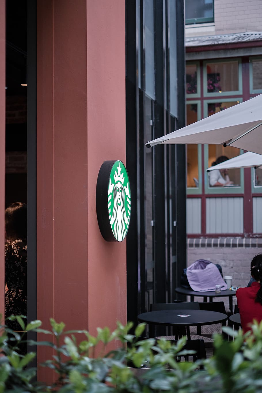 Starbucks building during daytime, built structure, architecture HD wallpaper