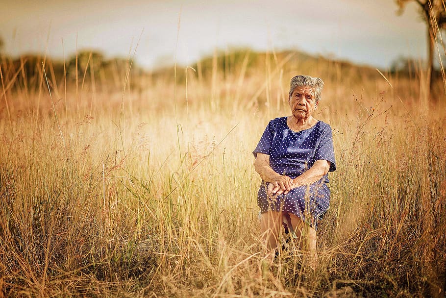 grass, field, farm, nature, outdoor, old, elderly, people, woman HD wallpaper