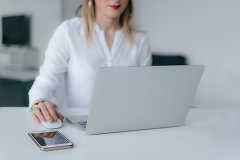 Woman Using Silver Laptop, business, computer, connection, creative HD wallpaper