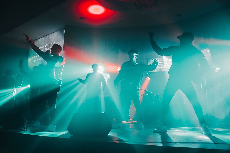 Men Dancing on Stange, artists, band, concert, energy, entertainment HD wallpaper
