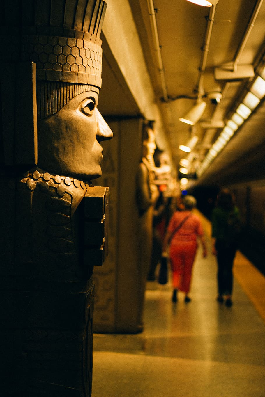 canada, toronto, museum, statue, urban, subway, people, totem HD wallpaper