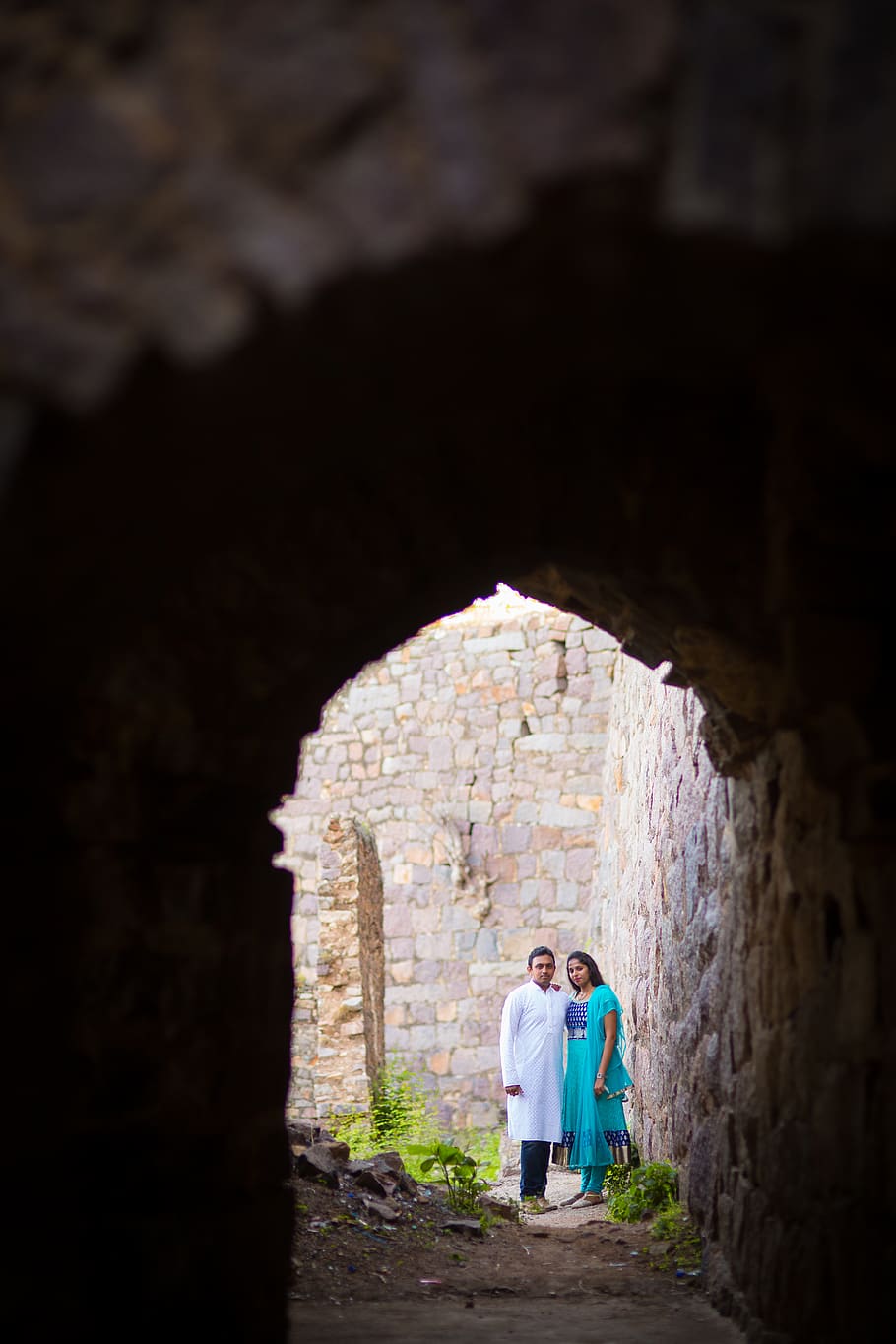 india, hyderabad, fort, couple in fort, indian couple, bride and groom, HD wallpaper