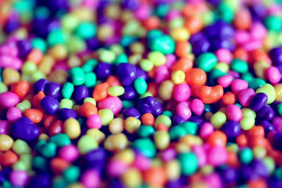 Selective Focus Photography of Assorted-color Ornaments, beads, HD wallpaper