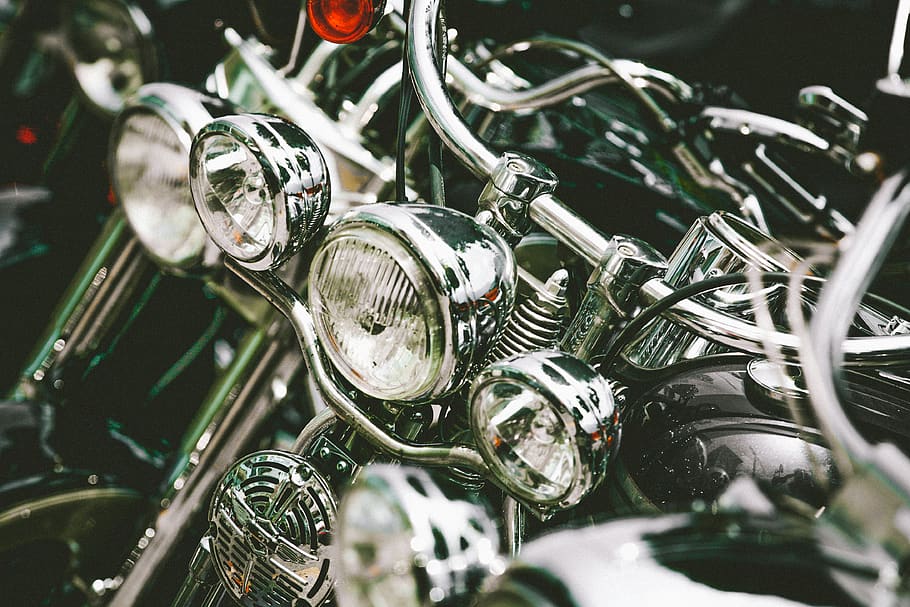 Close-Up Photo of Motorcycle Headlights, blur, chopper, chrome HD wallpaper