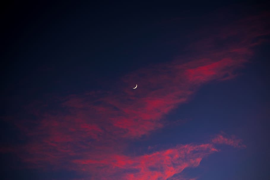 crescent moon, sky, cloud - sky, low angle view, night, beauty in nature HD wallpaper