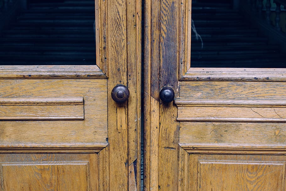 Brown Wooden Door, broken, carpentry, door knobs, double doors HD wallpaper