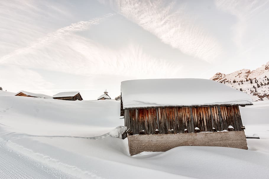 Photo of Concrete Houses Covered With Snow, clouds, cold, daylight HD wallpaper