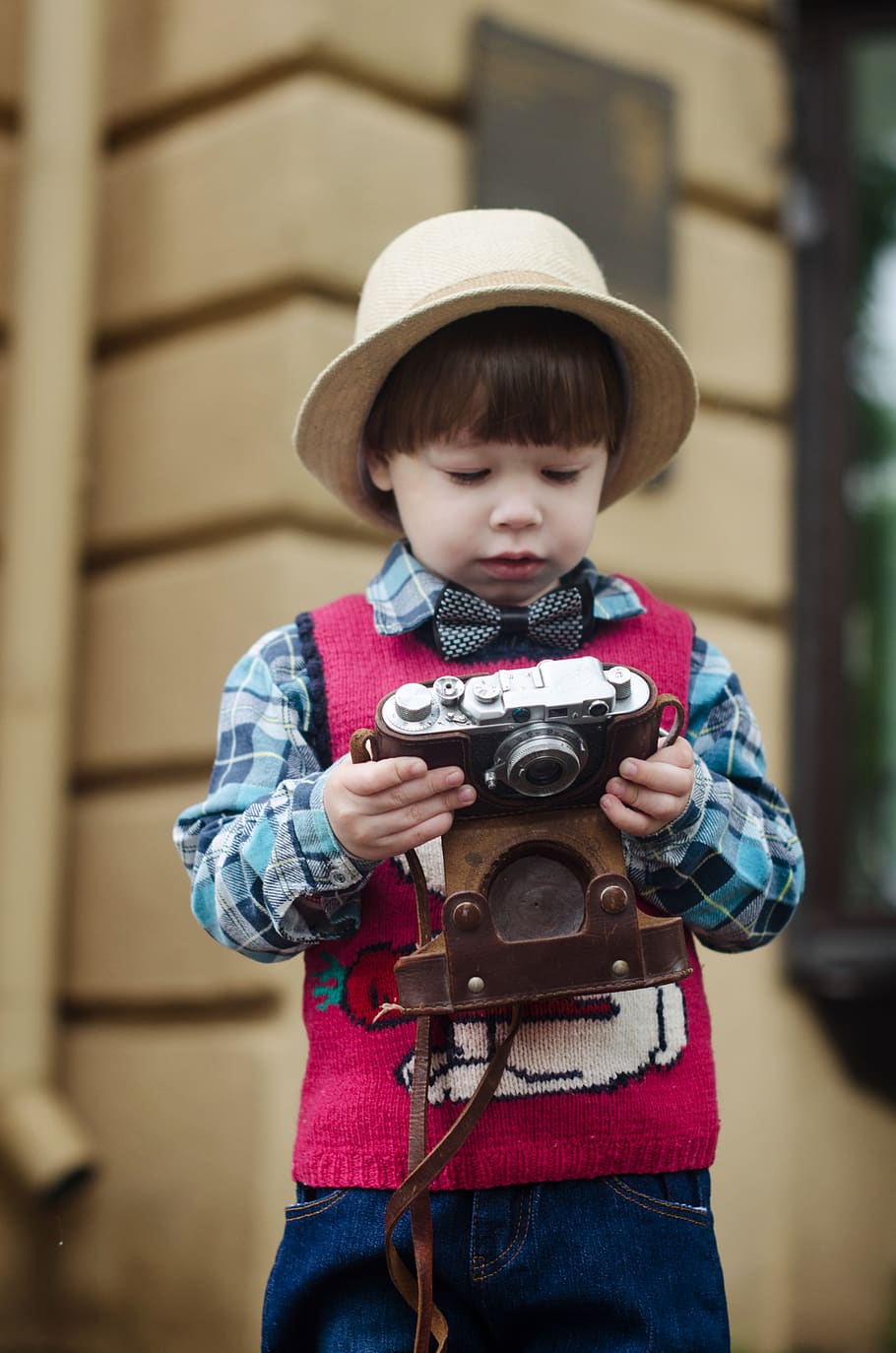 Child Holding Camera, boy, cowboy, cowboy hat, cute, kid, little HD wallpaper