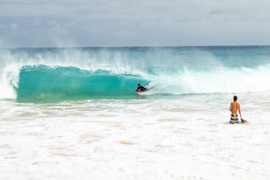 man surfing on waves, honolulu, united states, sandy beach, water HD wallpaper