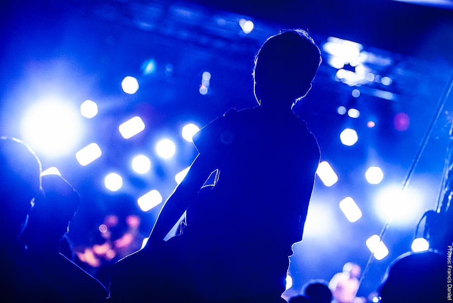 people, man, boy, child, artist, concert, stage, crowd, spotlight HD wallpaper
