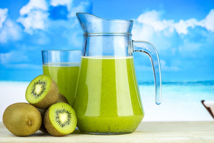 Close-Up Photo of Kiwi Near Pitcher, beverage, delicious, drink HD wallpaper