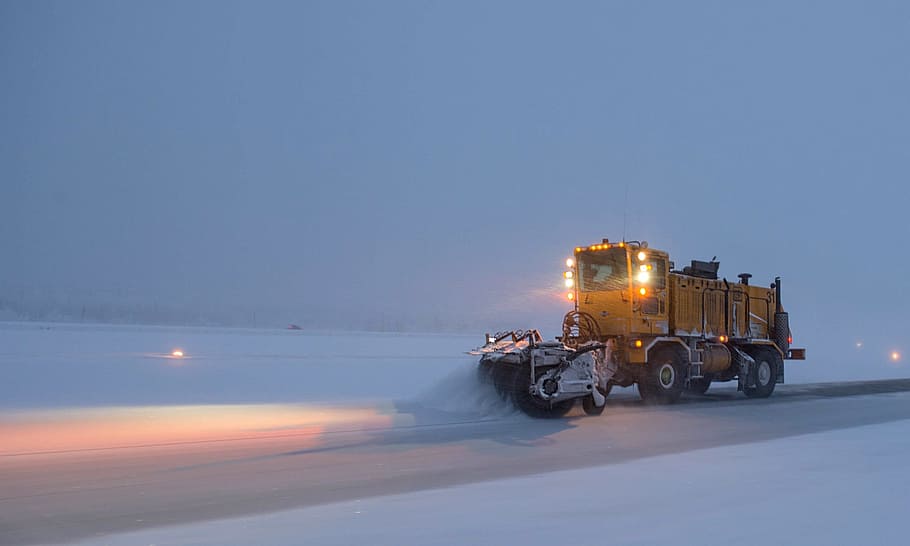 snow-plow-machine-transport.jpg