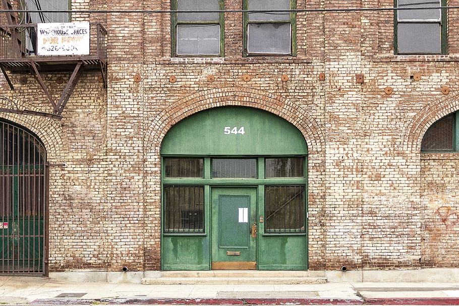 doors, architecture, brick wall, grunge, painted, spray paint HD wallpaper