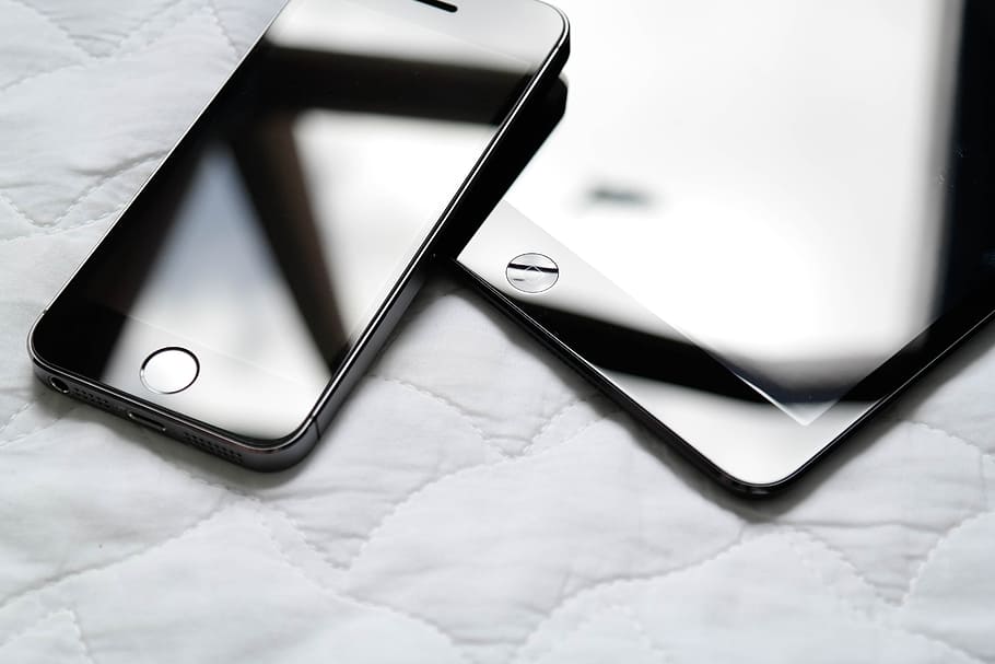 space gray iPhone 5s, ipad, device, screen, apple, minimal, tech, HD wallpaper
