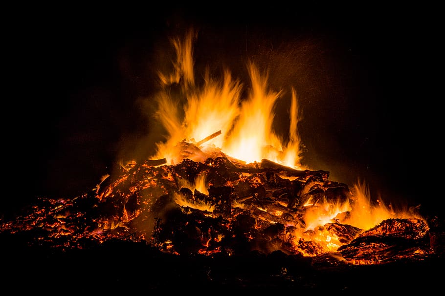 Bonfire, burning, dark, easter, heat, night, paasvuur, tradition HD wallpaper