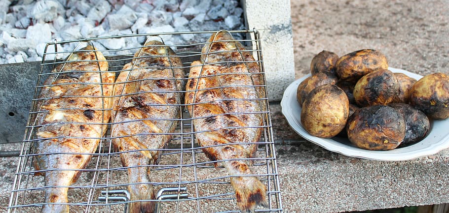 bbq, barbecue, grilled fish, grilled potatoes, see bream, tasty HD wallpaper