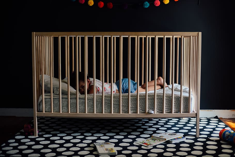 toddler-in-a-crib.jpg