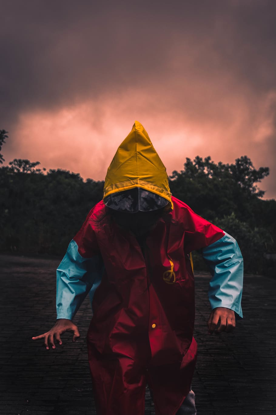 red, children, storm, candid, bull, sky, real people, sunset HD wallpaper