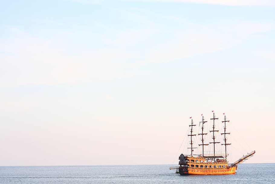 Photography of Brown Wooden Ship on Body of Water, beach, boat HD wallpaper