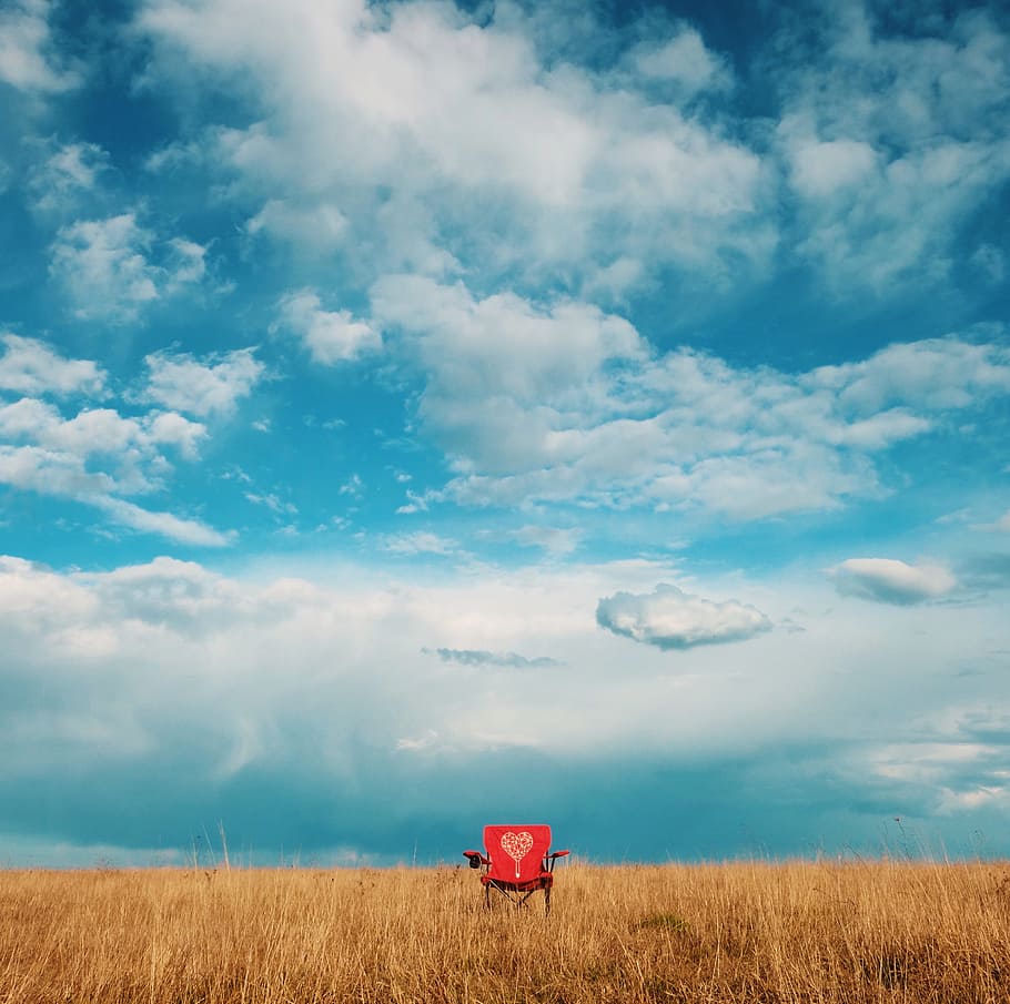 Ebedi Yalnızlık, chair, field, blue sky, cloud, grass, solitude HD wallpaper