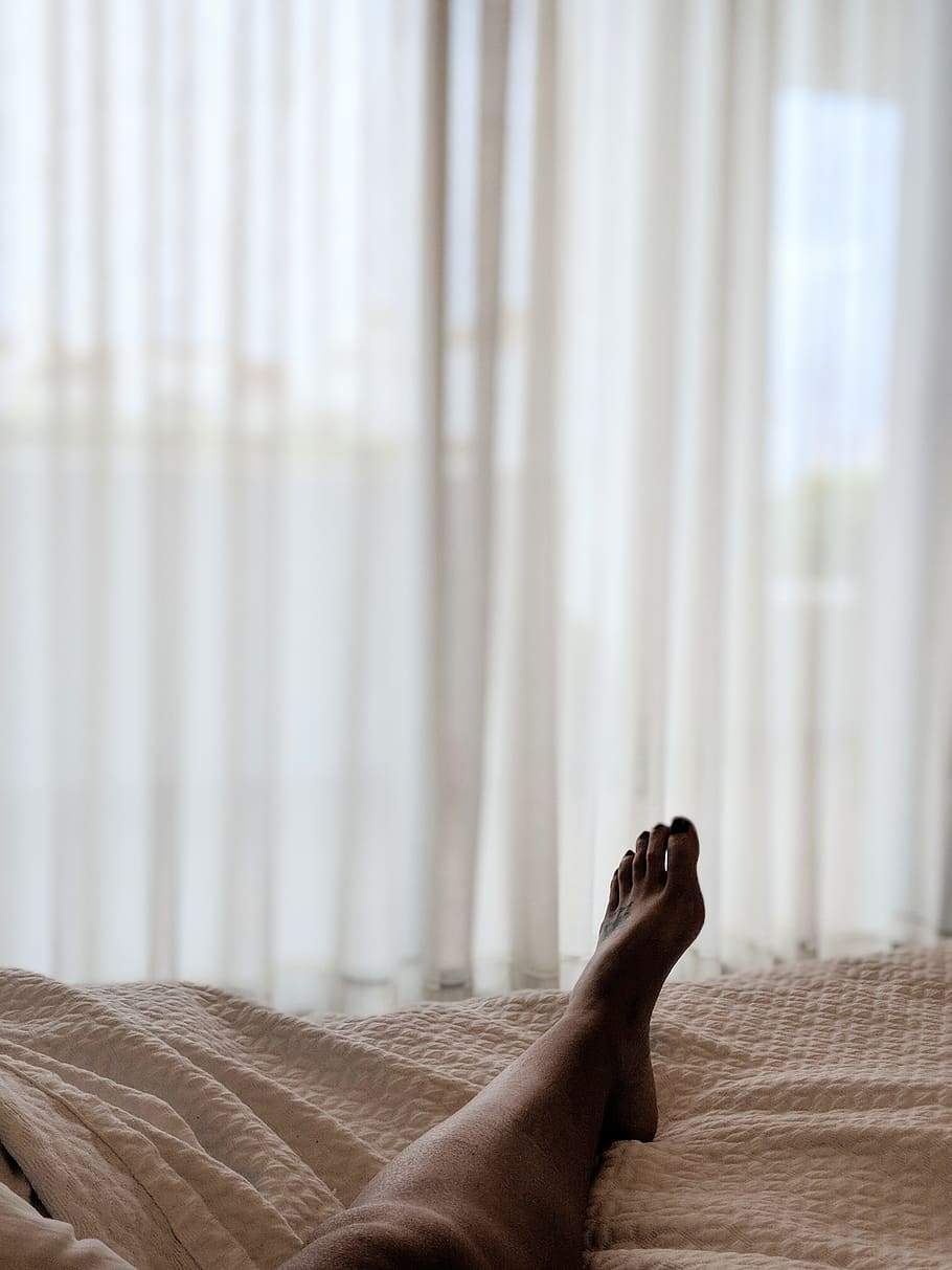person lying on brown bed sheet, alcaidesa, spain, san roque HD wallpaper